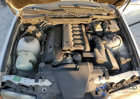 1998 BMW M3 from USA, damaged, VIN WBSCD9321WEE09070